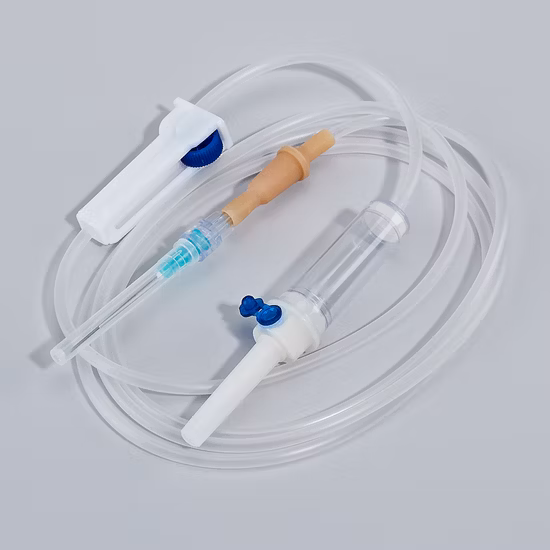 Veine jetable de cuir chevelu de sécurité stérile d'hôpital de bas prix réglée avec l'aiguille de papillon